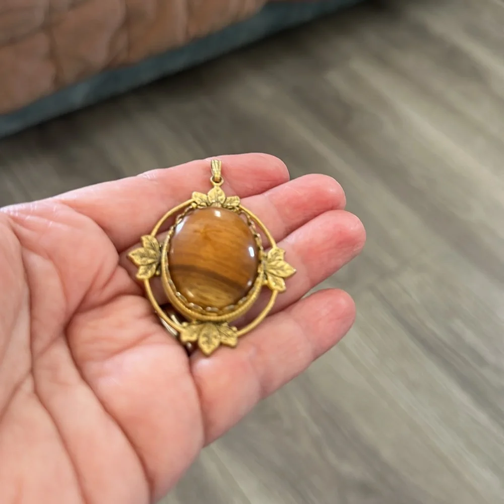 Vintage Tiger’s Eye Pendant - Picture 5 of 8